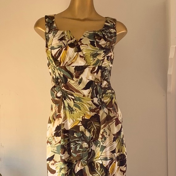 Fabulous Flattering  Sleeveless Bodycon Mini Dress size 6 - Picture 1 of 9